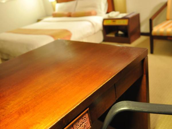 Grand Margherita Hotel : photo 5 de la chambre executive deluxe - king bed (river view)