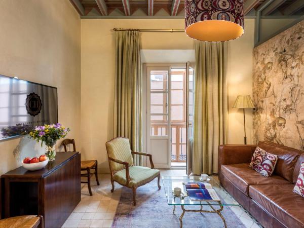 CH Apartments Boutique : photo 4 de la chambre appartement avec balcon