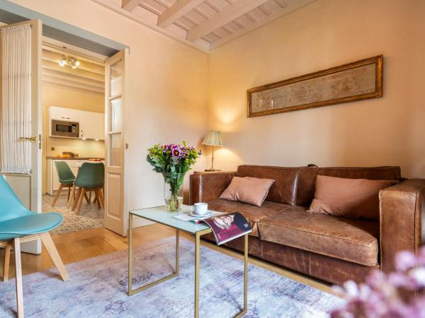 CH Apartments Boutique : photo 3 de la chambre appartement avec balcon