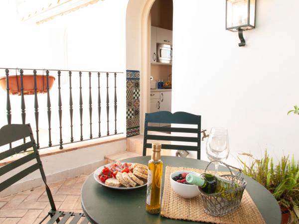 CH Apartments Boutique : photo 5 de la chambre appartement avec terrasse