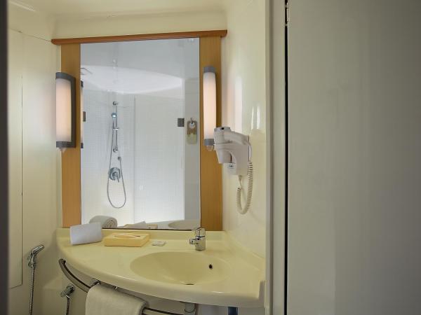 ibis New Delhi Aerocity - An Accor Brand : photo 2 de la chambre chambre standard lit queen-size