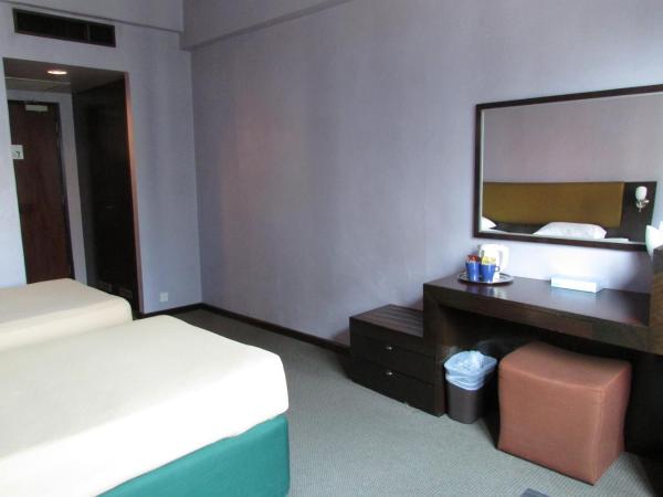 Strand Hotel : photo 5 de la chambre chambre lits jumeaux standard