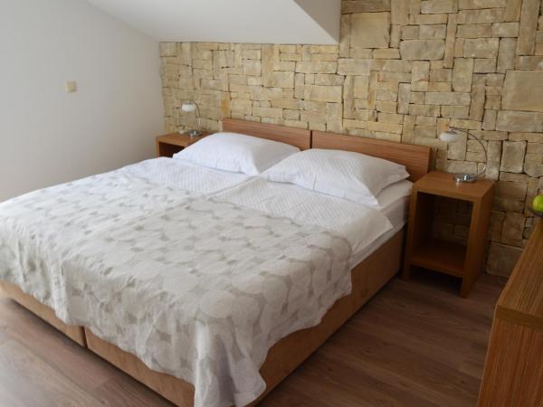 Villa Lučica Trogir : photo 10 de la chambre appartement 1 chambre avec balcon