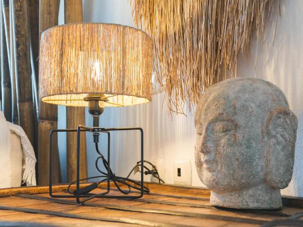 B&B Muse Marbella : photo 2 de la chambre suite lit king-size - vue sur mer