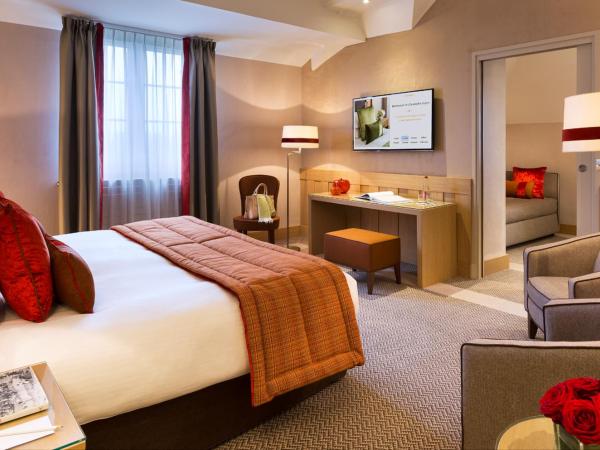 Hôtel Barrière L'Hôtel du Golf : photo 1 de la chambre suite junior familiale