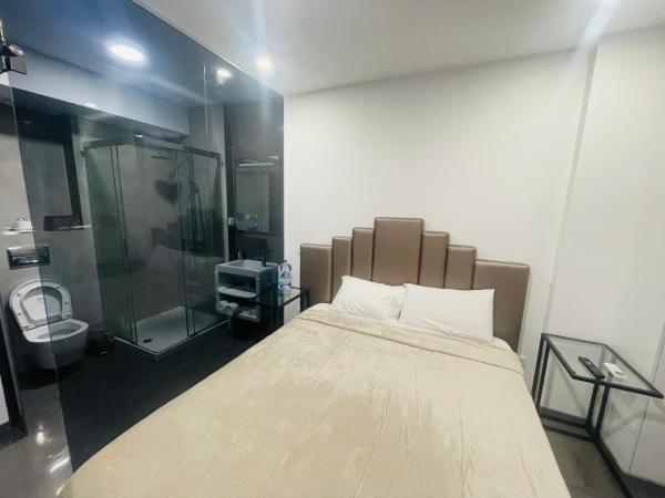 Ergosuites : photo 5 de la chambre chambre double avec salle de bains privative