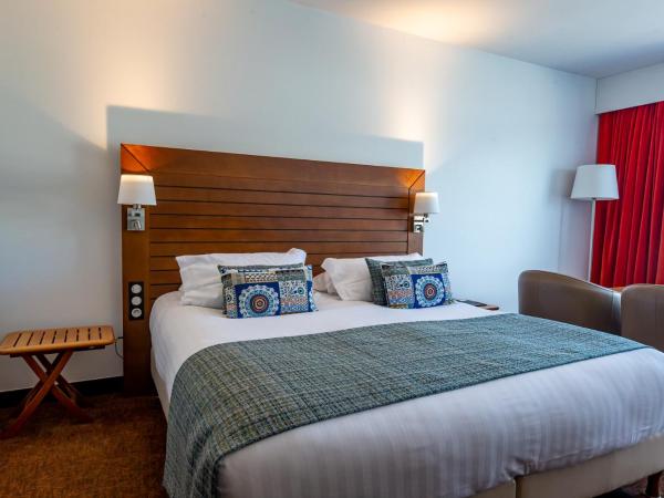 Hotel Le Grand Pavois : photo 9 de la chambre chambre double ou lits jumeaux - vue sur port