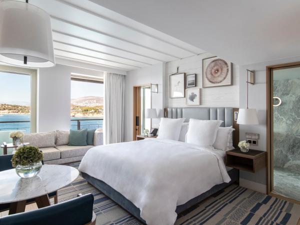 Four Seasons Astir Palace Hotel Athens : photo 4 de la chambre chambre lit king-size - vue sur mer d'arion