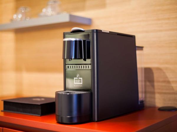 Atlantic Hotel Airport : photo 7 de la chambre chambre double affaires