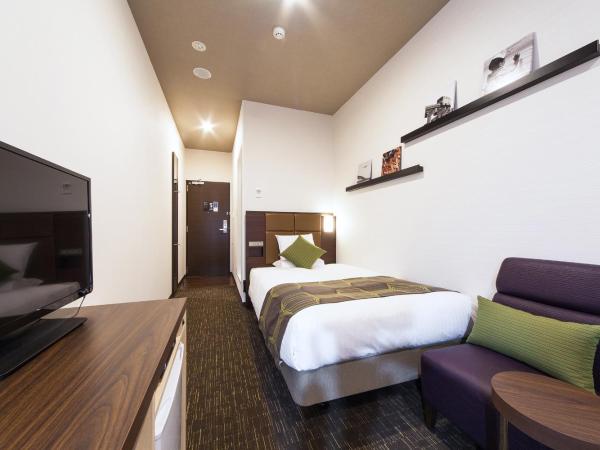 HOTEL MYSTAYS Haneda : photo 2 de la chambre chambre double avec petit lit double - non-fumeurs