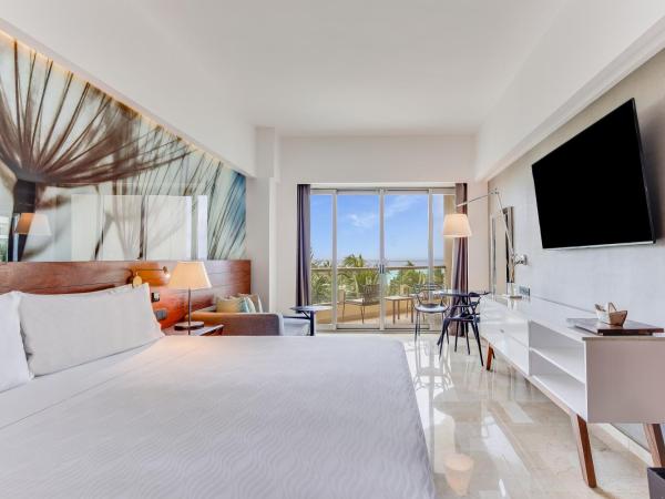 Live Aqua Beach Resort Cancun : photo 1 de la chambre chambre lit king-size premium - vue sur jardin