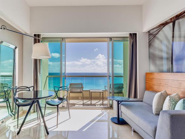 Live Aqua Beach Resort Cancun : photo 1 de la chambre chambre lit king-size premium - côté océan