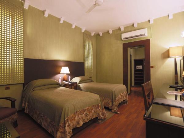 The Ajit Bhawan - A Palace Resort : photo 5 de la chambre deluxe double room- enjoy buffet breakfast, wifi,welcome drink upon arrival, early check in & late check out – subject to availability