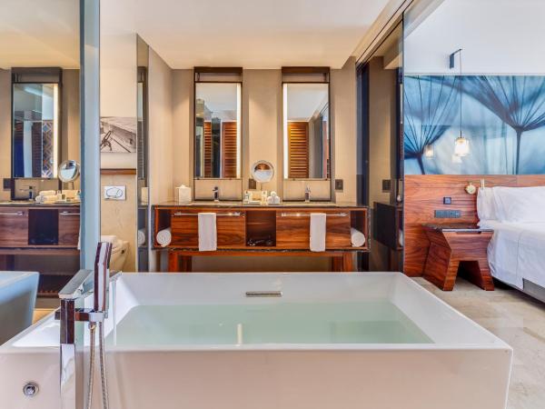 Live Aqua Beach Resort Cancun : photo 6 de la chambre suite tierra