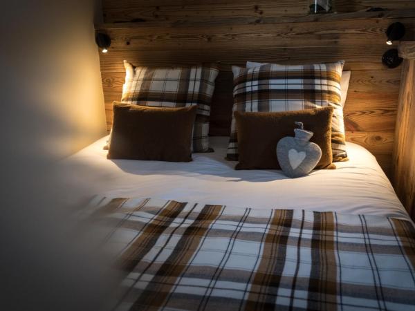 Hôtel Restaurant La Ferme de Cupelin : photo 3 de la chambre petit chalet atypique