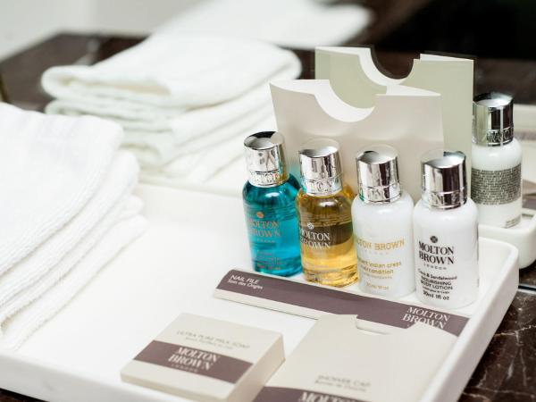 Loden Vancouver : photo 4 de la chambre chambre double avec 2 lits doubles