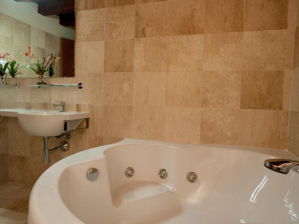 Hotel Flora : photo 7 de la chambre suite avec terrasse