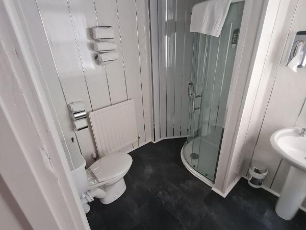 Queens Plaza Hotel : photo 2 de la chambre chambre familiale