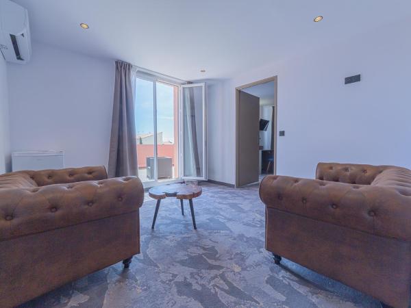 The Originals City, Relax'Otel & Spa, Le Barcarès : photo 4 de la chambre chambre familiale avec terrasse 