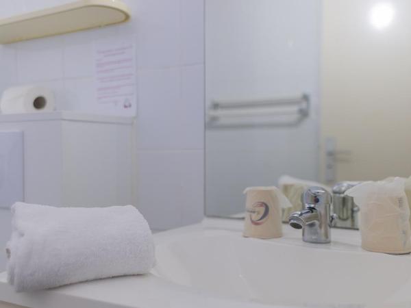The Originals City, Relax'Otel & Spa, Le Barcarès : photo 3 de la chambre chambre double Économique