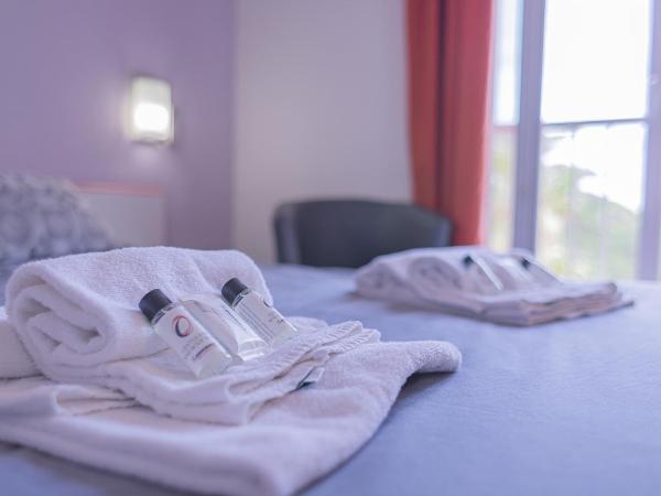 The Originals City, Relax'Otel & Spa, Le Barcarès : photo 8 de la chambre chambre double Économique