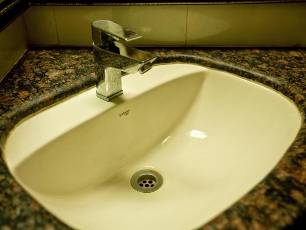 Hotel Kalyan : photo 5 de la chambre chambre triple standard avec ventilateur