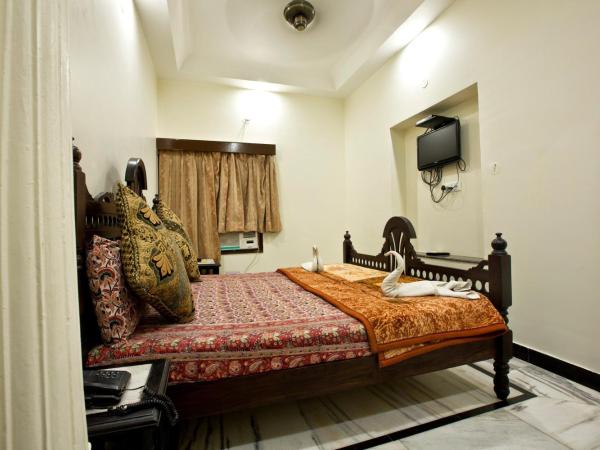 Hotel Kalyan : photo 8 de la chambre chambre double standard