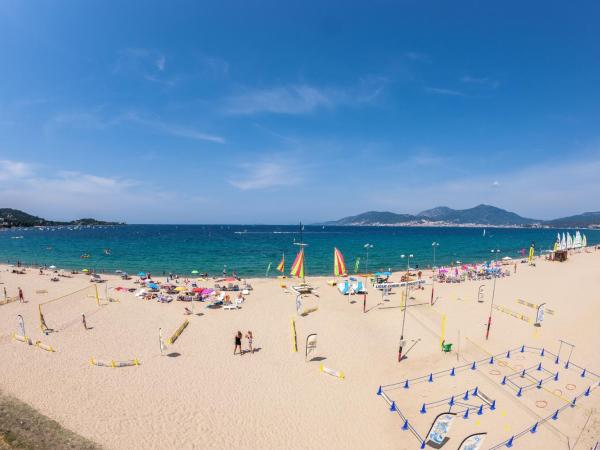 Hotel Club Marina Viva : photo 5 de la chambre chambre double ou lits jumeaux supérieure