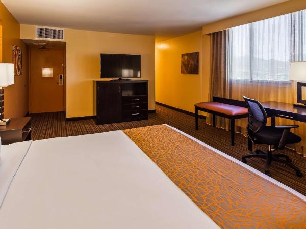 Best Western The Plaza Hotel - Free Breakfast : photo 4 de la chambre chambre lit king-size deluxe