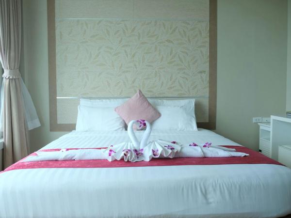 The Beach Front Resort, Pattaya : photo 6 de la chambre suite - vue sur mer