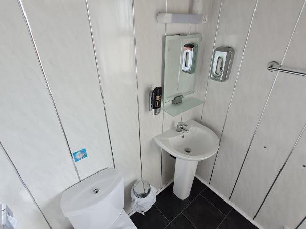 Queens Plaza Hotel : photo 10 de la chambre chambre quadruple - vue sur mer