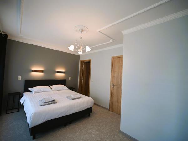 Cesar Palace : photo 9 de la chambre chambre quadruple avec terrasse 