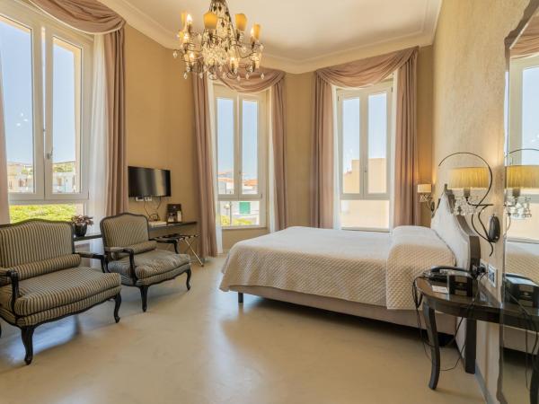 Villa Mosca Charming House : photo 1 de la chambre chambre double supérieure - vue partielle sur mer