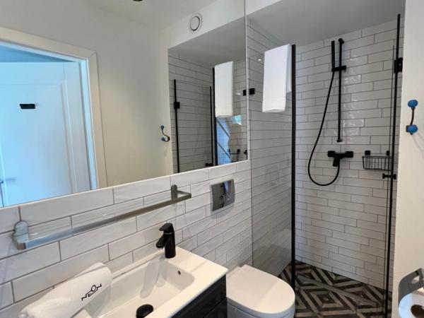 NEON APARTMENTS : photo 6 de la chambre appartement en duplex