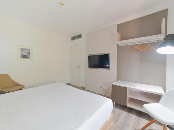 Hotel Baia Delle Sirene : photo 9 de la chambre appartement - vue sur mer