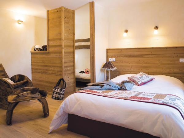 Hotel & Restaurant Les Escondus : photo 3 de la chambre chambre quadruple