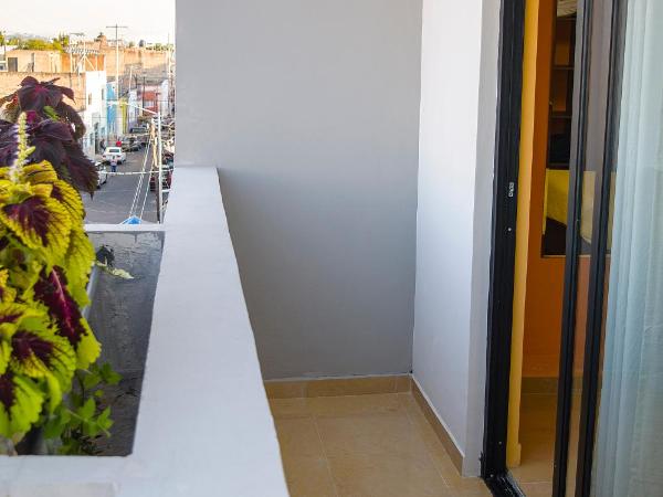 Condominio Brillante GDL : photo 2 de la chambre maisonnette