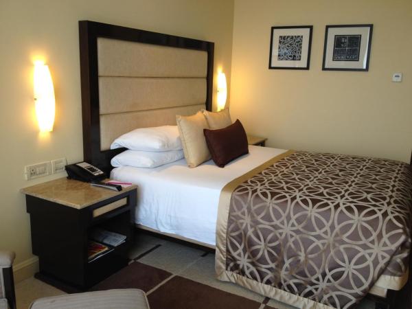 Blue Diamond Pune IHCL SeleQtions : photo 4 de la chambre chambre supérieure lit queen-size