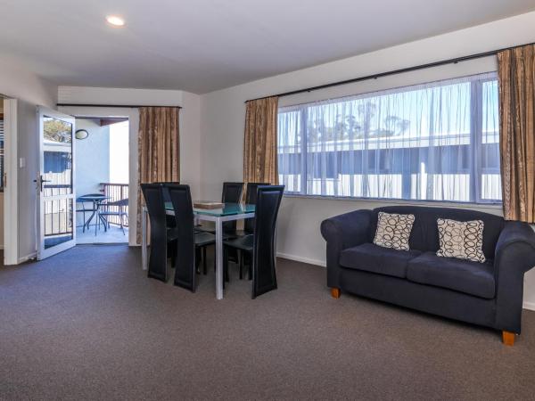 Twin Peaks Lakeside Inn : photo 6 de la chambre appartement 2 chambres