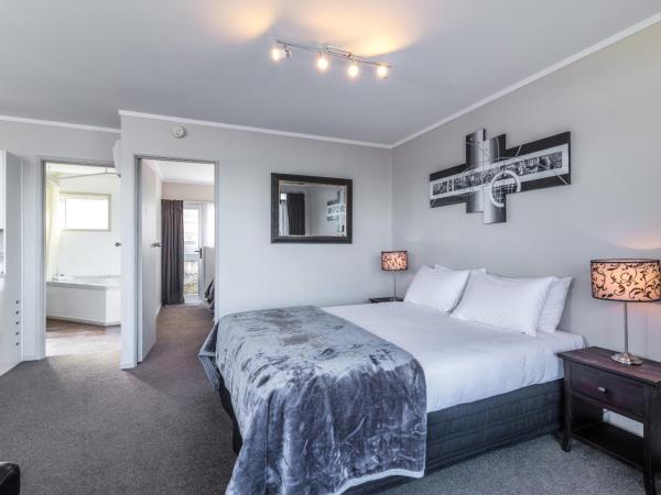 Twin Peaks Lakeside Inn : photo 4 de la chambre appartement - rez-de-chaussée