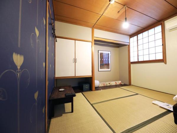FON-SU bed&breakfast : photo 3 de la chambre chambre lits jumeaux avec salle de bains commune