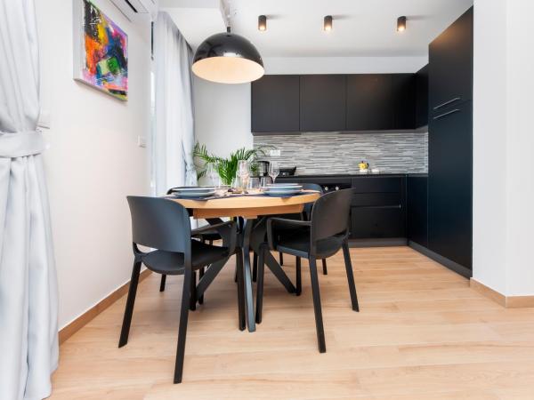 Luxury Residence Levante : photo 9 de la chambre appartement - vue sur jardin