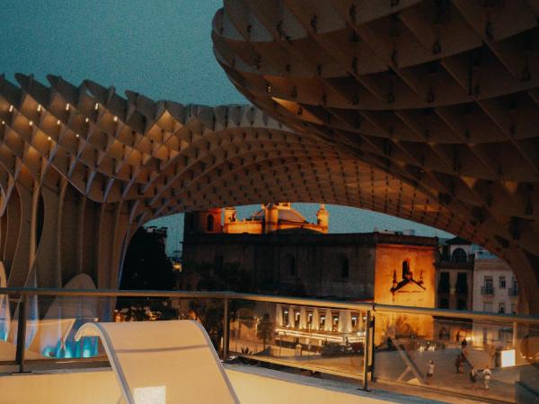 Welldone Metropol : photo 4 de la chambre penthouse avec piscine privée et terrasse