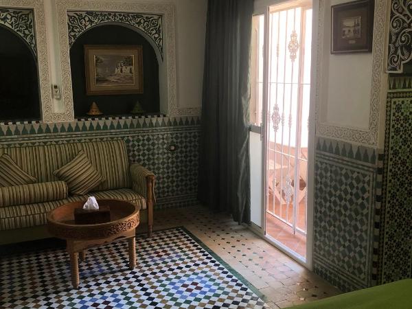 Malabata Guest House : photo 2 de la chambre suite - vue sur jardin
