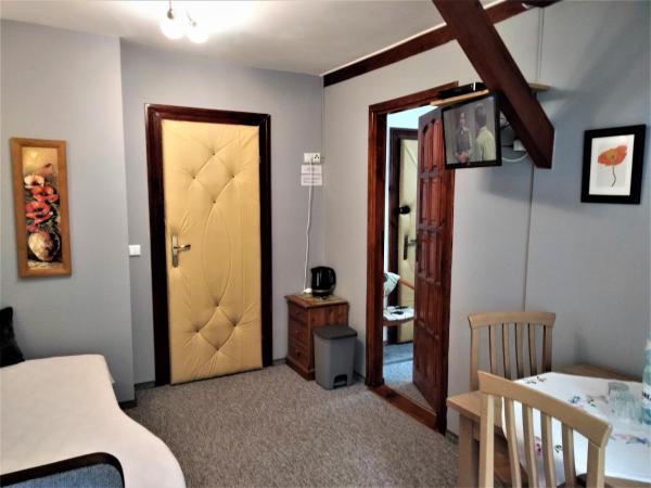 Dom Natury : photo 5 de la chambre chambre triple avec balcon