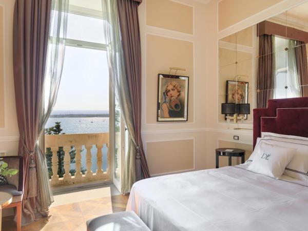 Grand Hotel Des Etrangers : photo 4 de la chambre chambre double deluxe - vue sur mer