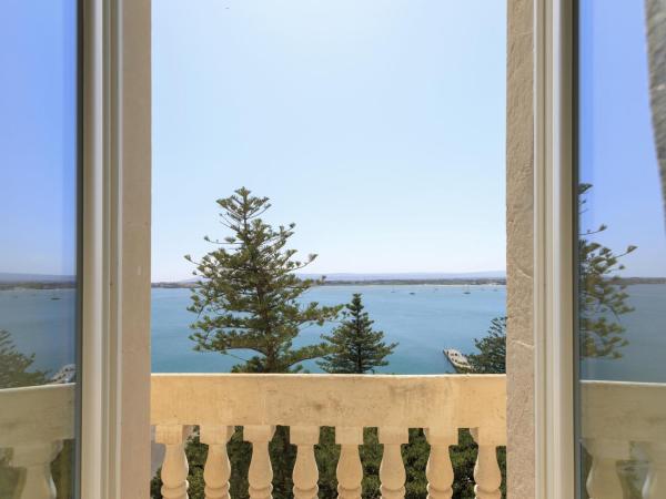 Grand Hotel Des Etrangers : photo 3 de la chambre suite - vue sur mer