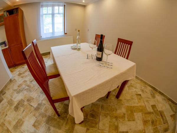 Aranykert Vendégház : photo 8 de la chambre appartement deluxe