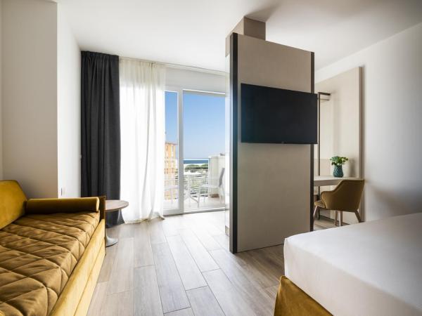 Life Hotel : photo 6 de la chambre suite junior - vue sur piscine