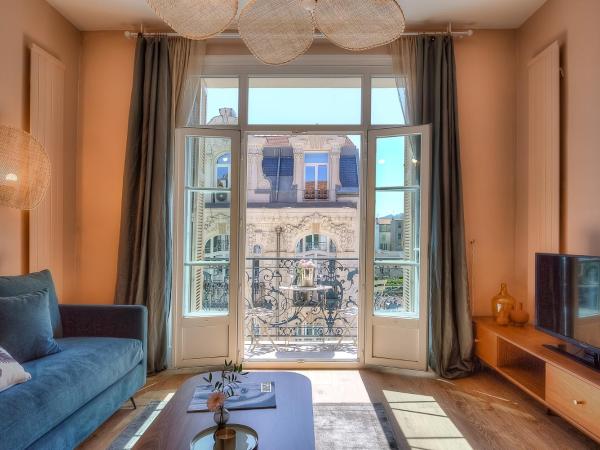 Maison Lamartine - Nice : photo 2 de la chambre appartement lamartine